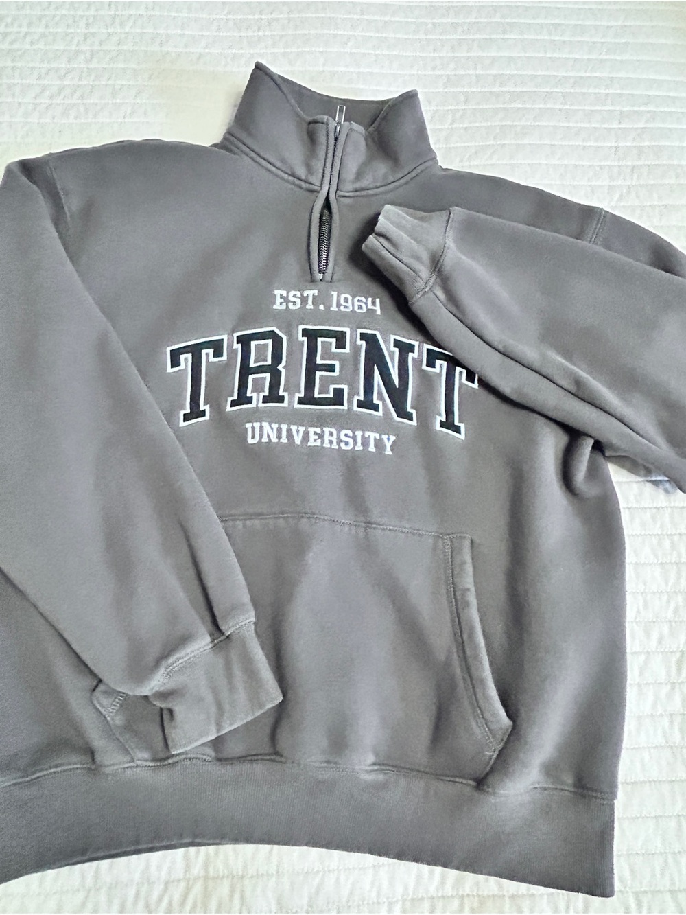 Trent University L Quarter Zip Sweatshirt Charcoal Varsity Collegiate Cozy *Flaw